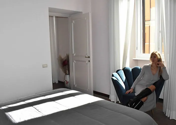 Luxury House Empire 96 Apartament *