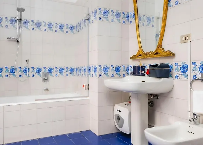 Apartament Luxury House Empire 96 *