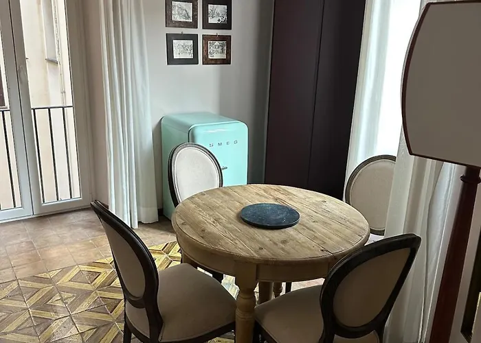 Luxury House Empire 96 Apartament